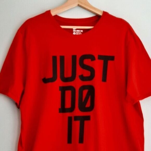 NIKE - JUST DO IT  Athletic Cut Graphic Print T-Shirt Crewneck Red Men's Sz XL - Picture 2 of 15